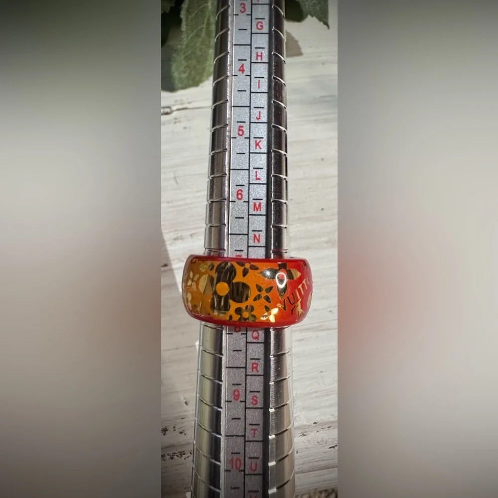 Louis Vuitton Orange and Gold Floral Ring - Picture 7 of 8